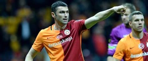 G­a­l­a­t­a­s­a­r­a­y­ ­t­a­r­a­f­t­a­r­ı­ ­B­u­r­a­k­ ­Y­ı­l­m­a­z­­ı­ ­W­e­s­t­ ­H­a­m­­a­ ­g­ö­n­d­e­r­d­i­